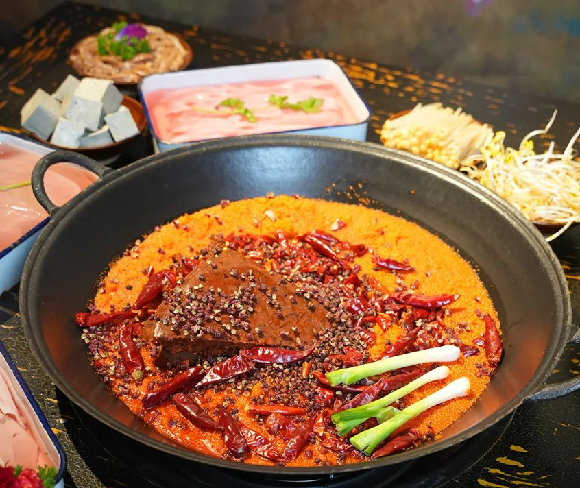 》发布：“火锅+正餐”成为流行趋势麻将胡了《火锅品类发展报告2023(图6)